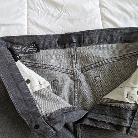 Jeans - Picture 5 of 5